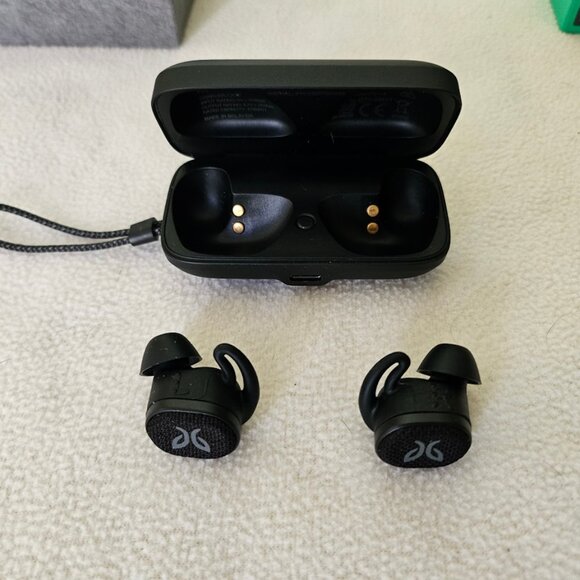 Jaybird Vista 2 Earbuds - Picture 4 of 7